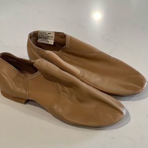 Weisman Nude Jazz Shoes. Size 8- These are like new only worn a few times.